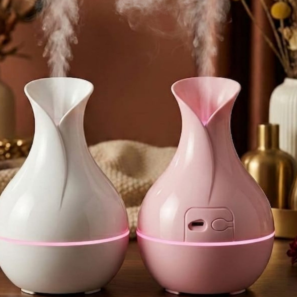 Vase Mist Diffuser in white and pink